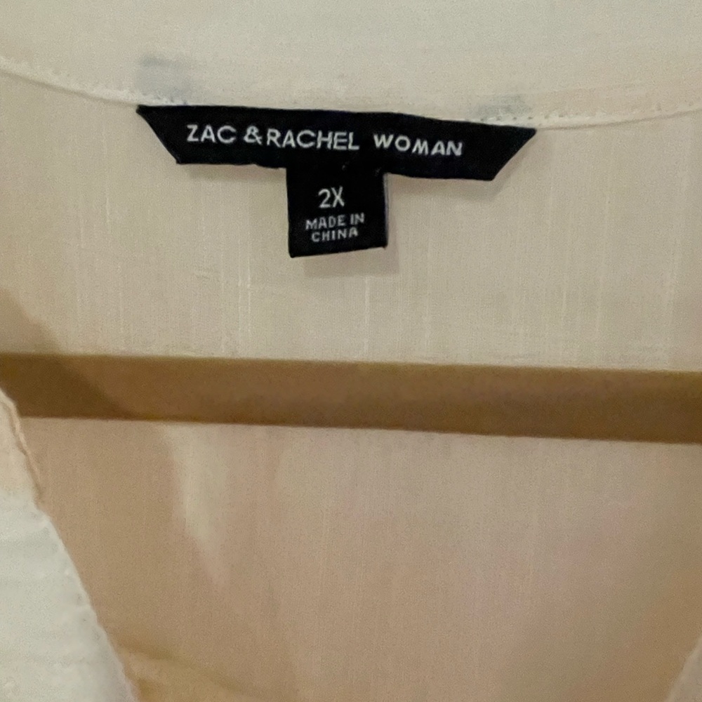 Zac & Rachel long sleeve blouse available- size 2x - Picture 3 of 4